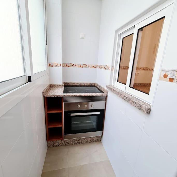 Santa Pola Con Tres Dormitorios Playa Levante Экстерьер фото
