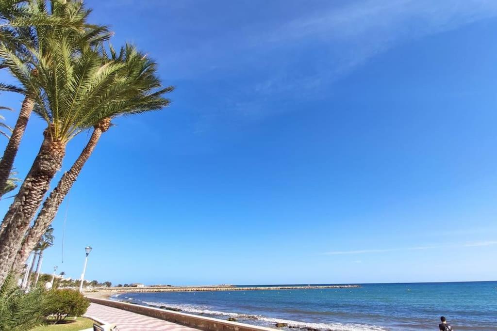 Santa Pola Con Tres Dormitorios Playa Levante Экстерьер фото