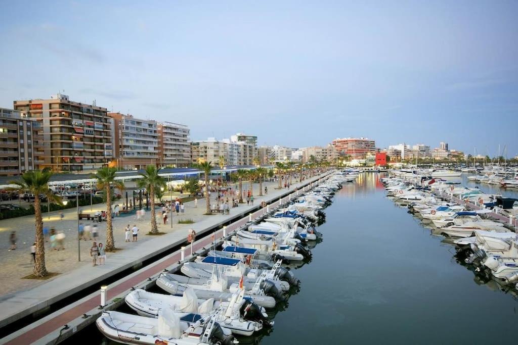 Santa Pola Con Tres Dormitorios Playa Levante Экстерьер фото