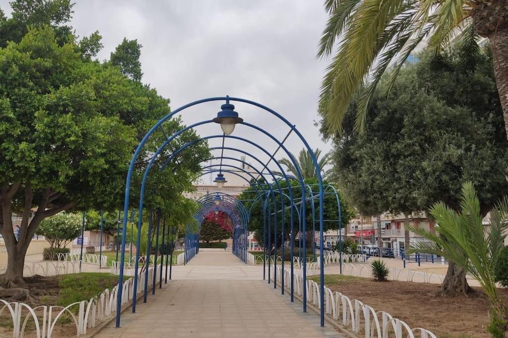 Santa Pola Con Tres Dormitorios Playa Levante Экстерьер фото