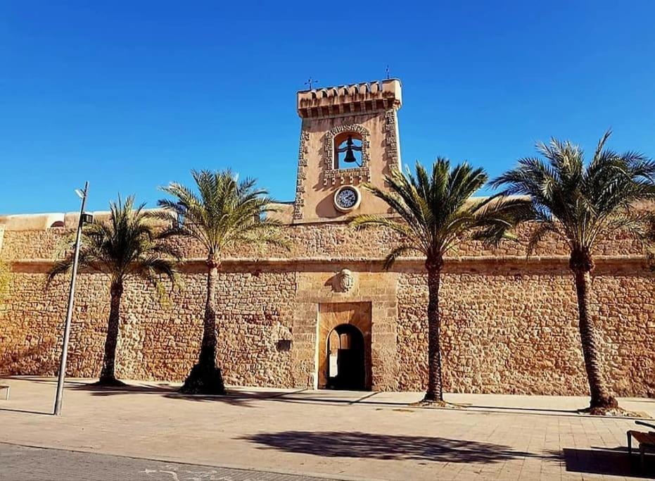 Santa Pola Con Tres Dormitorios Playa Levante Экстерьер фото