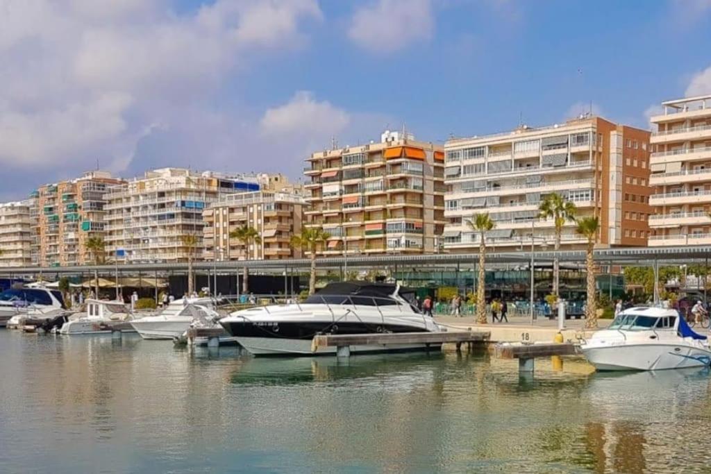 Santa Pola Con Tres Dormitorios Playa Levante Экстерьер фото